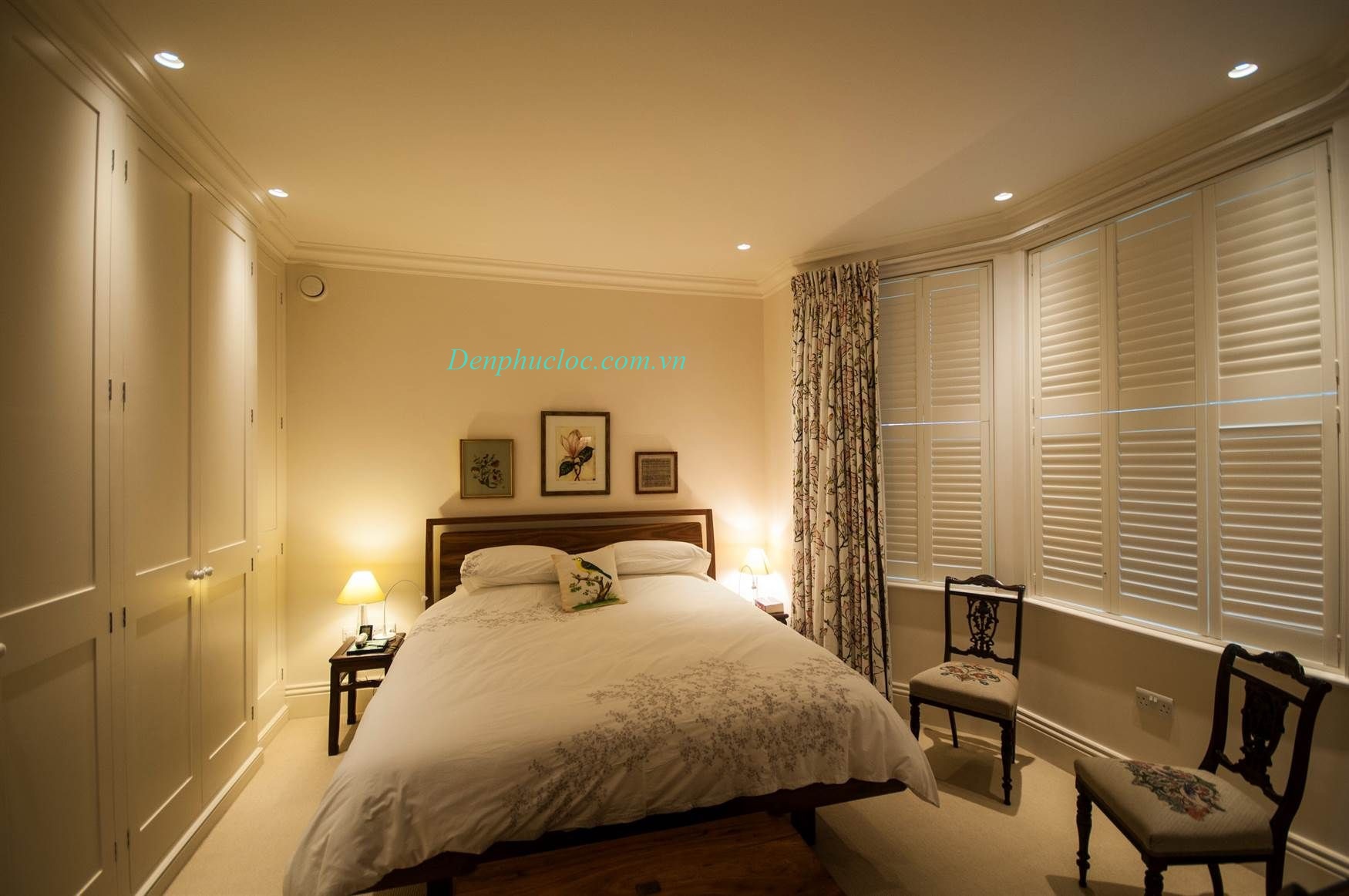 Lắp đèn âm trần spotlight cho phòng ngủ
